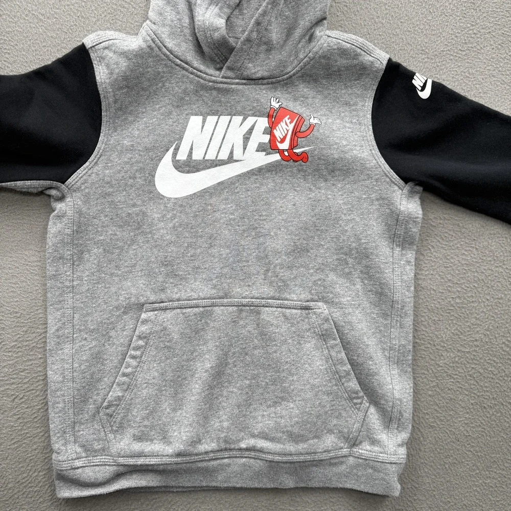 Nike Hoodie Youth Medium Gray Fleece Cartoon Graphic Pullover Kangaroo Pocket